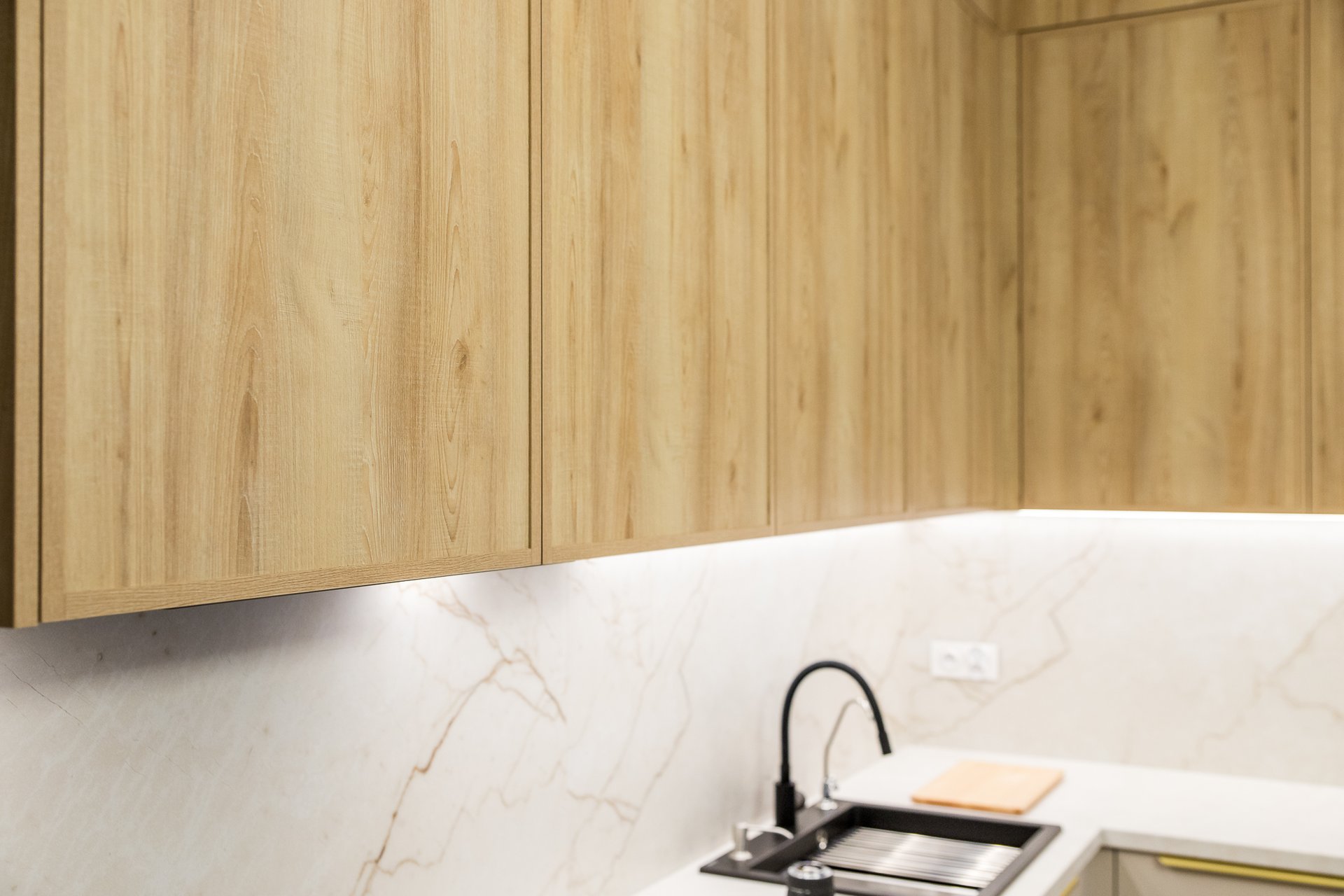 Front ramiakowy z ramką 18mm - współczesna elegancja