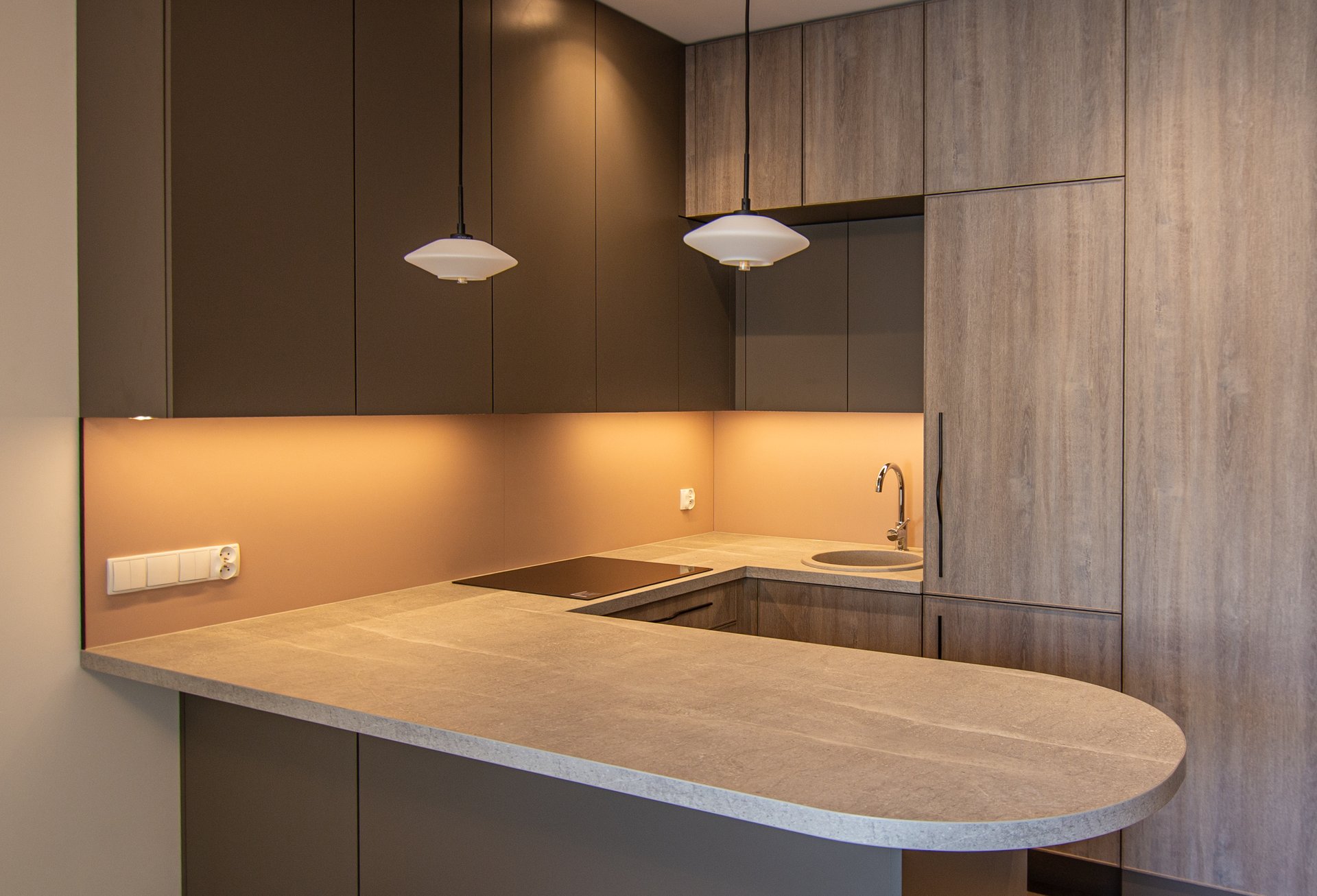 Front ramiakowy z ramką 7mm - nowoczesny design